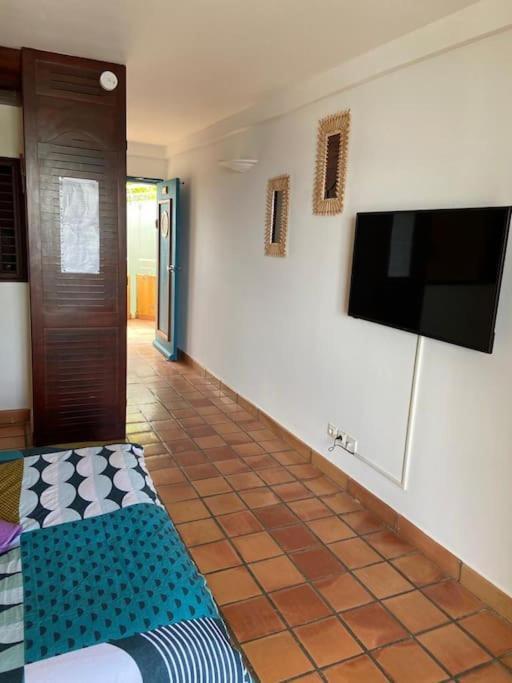 Studio Au Soleil Levant, Avec Piscine La Trinite Ngoại thất bức ảnh